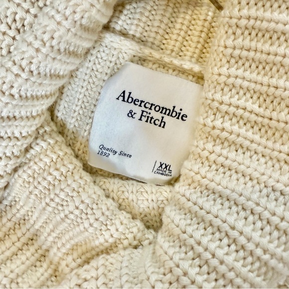 NEW Abercrombie & Fitch Women’s Cream Chunky Turtleneck Sweaters Sz 2X - Picture 3 of 12